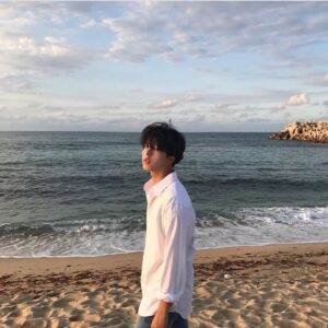 ảnh trai đi biển 14