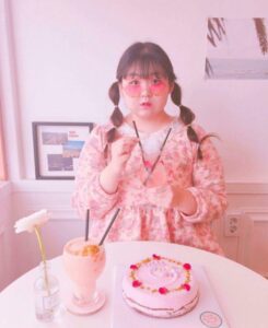 Hình ảnh cô gái mập dễ thương 7