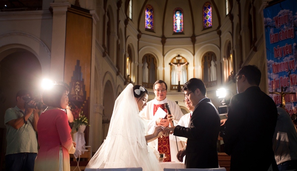 hinh anh gia dinh cong giao 10