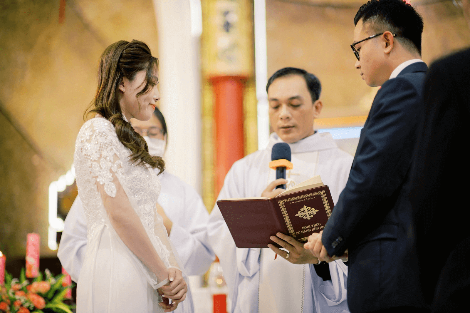 hinh anh gia dinh cong giao 19