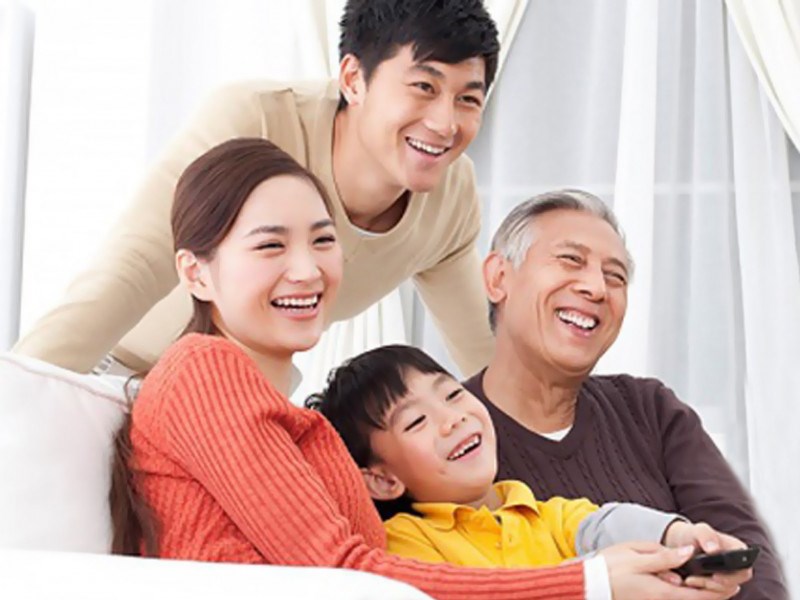 hinh anh gia dinh nhieu the he 15