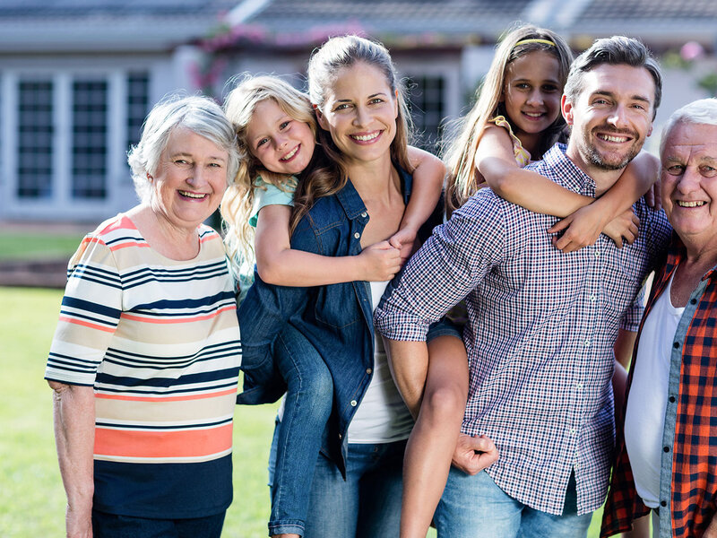 hinh anh gia dinh nhieu the he 23