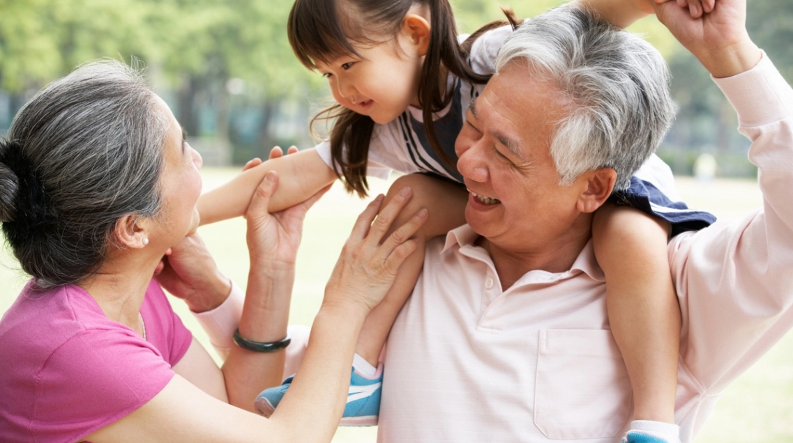 hình ảnh gia đình nhiều thế hệ 3