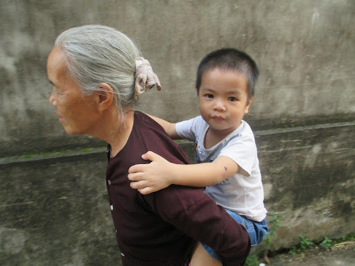 hình ảnh gia đình nhiều thế hệ 5