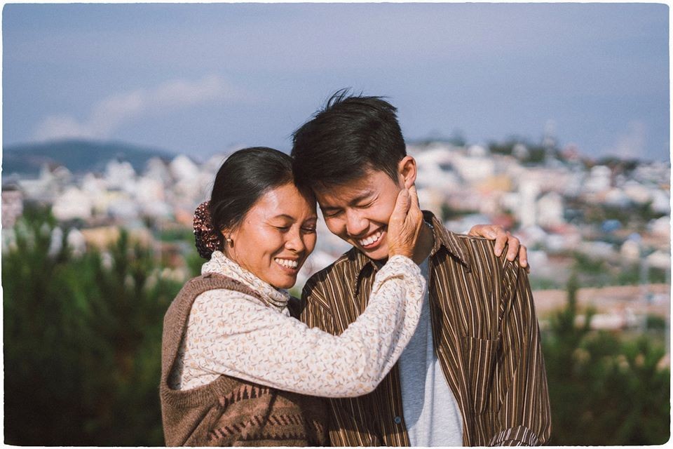 Hình ảnh gia đinh yêu thương nhau 23