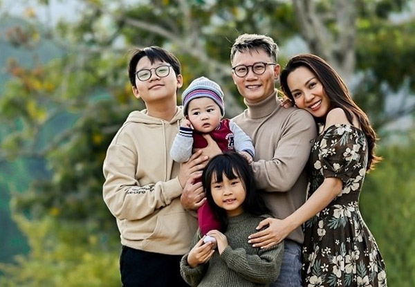 hinh anh gia dinh dong con 36 hình ảnh gia đình đông con 36