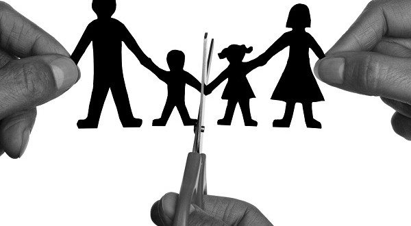 hình ảnh gia đình tan vỡ 10