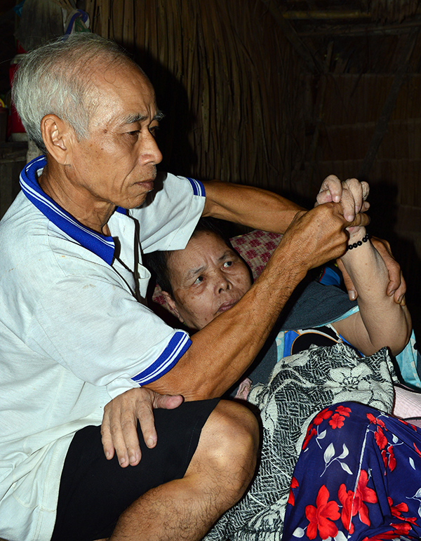 hinh anh ve tinh nghia vo chong 30 Hình ảnh về tình nghĩa vợ chồng 30