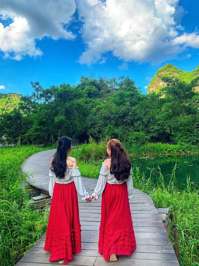 hinh gai xinh che mat 4 Hình gái xinh che mặt 4