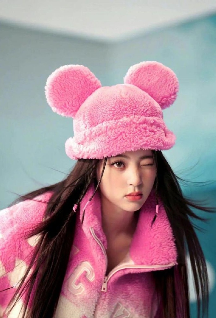 hinh gai xinh doi mu 36 Hình gái xinh đội mũ 36