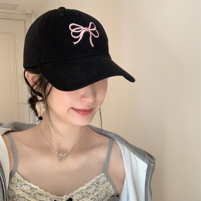 hinh gai xinh doi mu 4 Hình gái xinh đội mũ 4